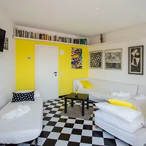 https://apartment-santa-marta-6.italymilanhotels.net